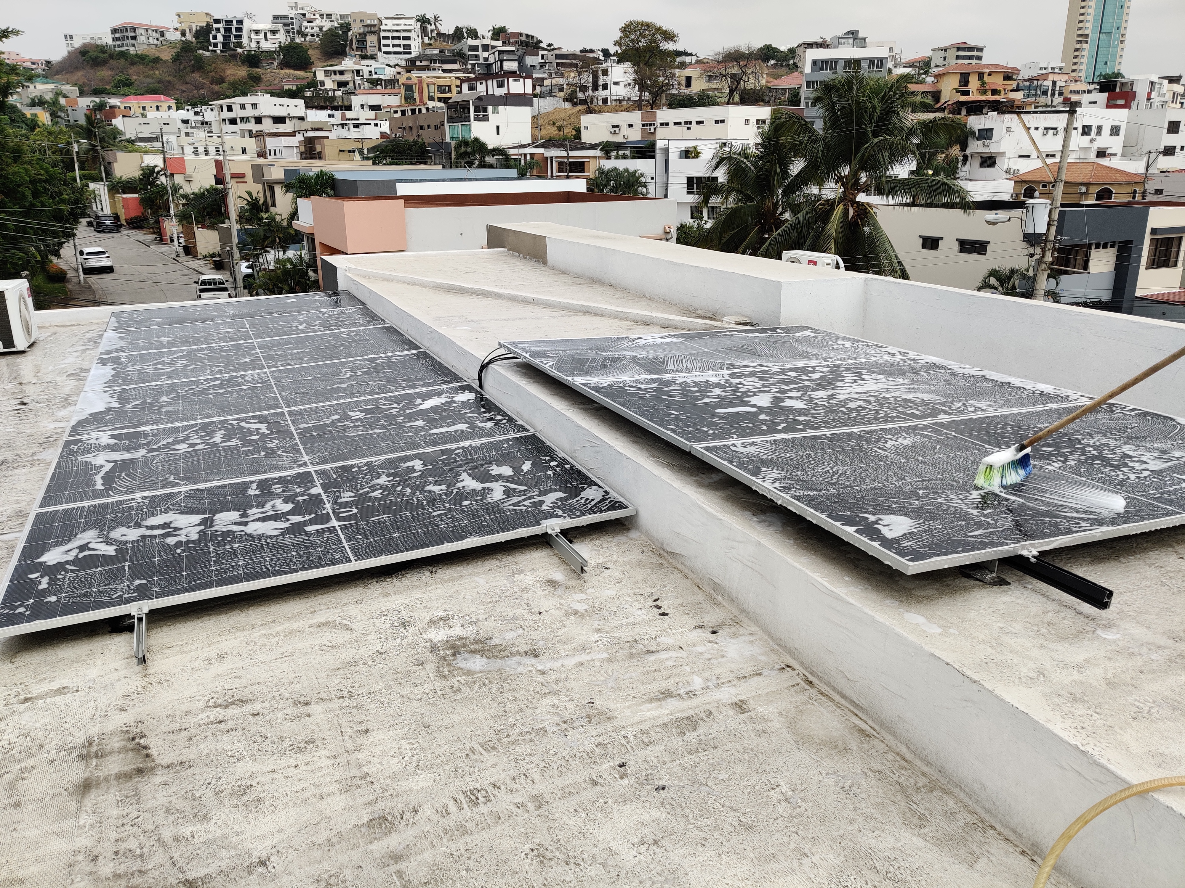 SOLAR LOPEZ-BECERRA